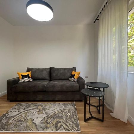 Lana Studio Apartment Tirana Exterior foto